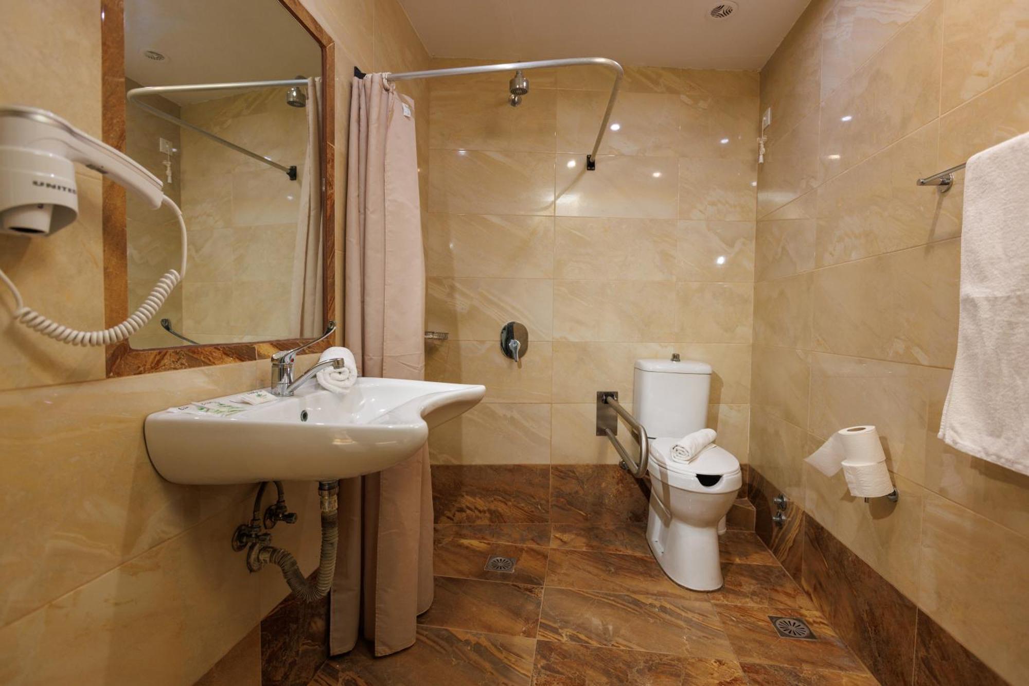 הרסוניסוס Agrabella Hotel מראה חיצוני תמונה