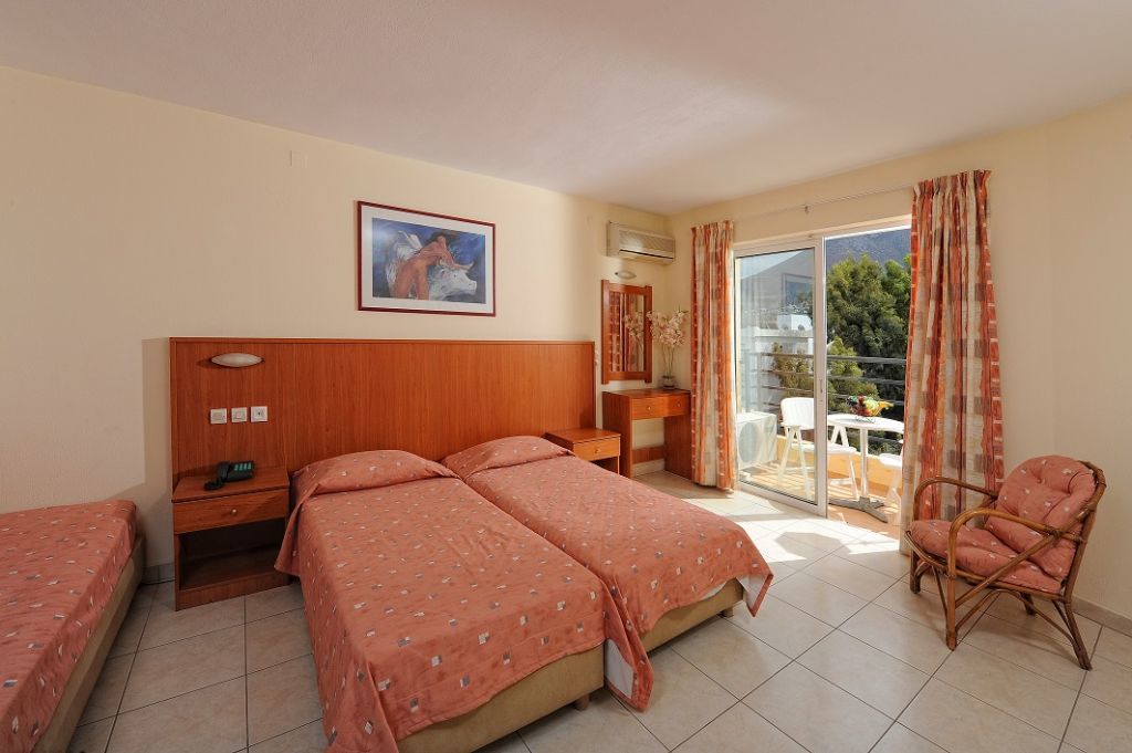 הרסוניסוס Agrabella Hotel מראה חיצוני תמונה