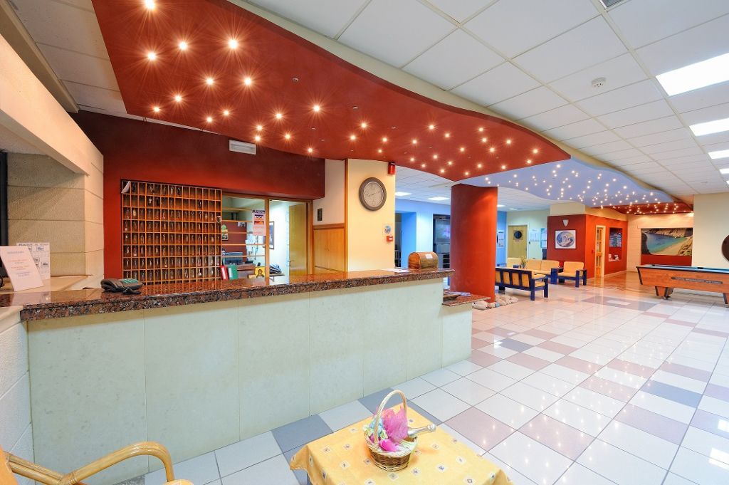 הרסוניסוס Agrabella Hotel מראה פנימי תמונה